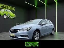 Gris / plata Usado 2017 Opel Astra Selective Familiar | 10.500 € (Un poco caro)