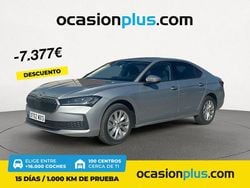 Gris Nuevo 2025 Skoda Superb Essence Berlina | 31.980 € (Precio justo)
