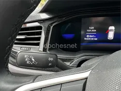 Gris / plata Usado 2022 VW Taigo Life SUV | 18.000 € (Precio justo)