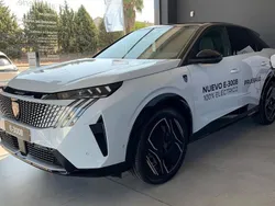 Blanco okenite Nuevo 2024 Peugeot e-3008 GT SUV | 45.000 € (Super precio)