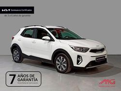 Clear white (ud) Usado 2021 Kia Stonic SUV | 18.800 € (Precio justo)