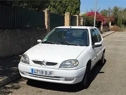 Blanco Usado 2001 Citroën Saxo Utilitario | 1500 € (Buen precio)