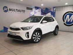 Blanco Usado 2021 Kia Stonic SUV | 20.900 € (Un poco caro)