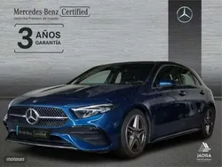 Azul espectra Usado 2024 Mercedes A180 AMG line Berlina | 33.490 € (Precio justo)