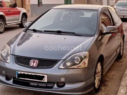 Gris / plata Usado 2004 Honda Civic Sport Berlina | 2800 € (Buen precio)