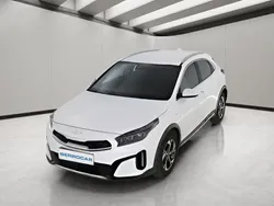 Blanco Usado 2024 Kia XCeed SUV | 20.700 € (Precio justo)