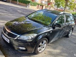 Negro Usado 2011 Kia Ceed Active Utilitario | 4000 € (Precio justo)