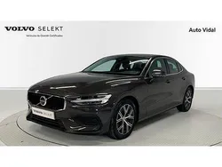 Gris Usado 2023 Volvo S60 Core Berlina | 35.055 € (Super precio)