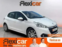 Blanco Usado 2018 Peugeot 208 Active Utilitario | 8890 € (Precio justo)
