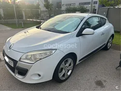 Blanco Usado 2009 Renault Mégane III Dynamique Berlina | 6000 € (Precio justo)