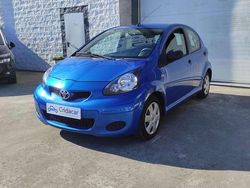 Azul Usado 2011 Toyota Aygo Live Utilitario | 6500 € (Un poco caro)