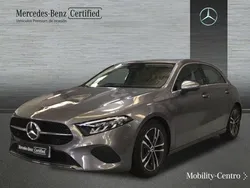 Gris montaña Usado 2024 Mercedes A200 Berlina | 34.500 € (Precio justo)