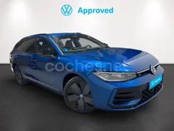 Azul Usado 2024 VW Passat R-line Familiar | 50.750 €