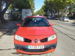 Rojo Usado 2006 Renault Mégane II Authentique Berlina | 2600 € (Buen precio)