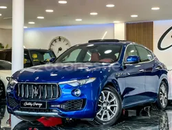 Azul Usado 2017 Maserati Levante GranLusso SUV | 49.990 €