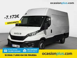 Blanco Usado 2023 Iveco Daily Berlina | 29.700 € (Precio justo)
