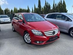 Rojo metalico Usado 2013 Mercedes B200 Monovolumen | 14.950 € (Un poco caro)