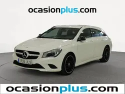 Blanco Usado 2016 Mercedes CLA220 Shooting Brake Urban Familiar | 19.300 € (Buen precio)