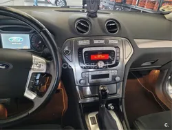 Gris / plata Usado 2008 Ford Mondeo Titanium X Berlina | 7400 € (Un poco caro)