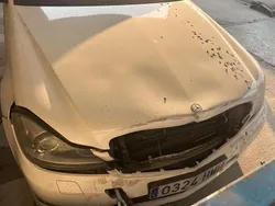 Blanco Usado 2012 Mercedes C200 Avantgarde Berlina | 6500 €