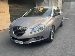 Beige Usado 2014 Lancia Delta Silver Berlina | 5500 € (Un poco caro)