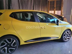 Amarillo Usado 2014 Renault Clio IV Expression Berlina | 6000 € (Precio justo)
