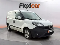 Blanco Usado 2020 Fiat Doblò Easy Monovolumen | 10.190 € (Buen precio)