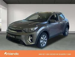 Gris Nuevo 2025 Kia Stonic SUV | 19.664 € (Precio justo)