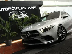 Gris / plata Usado 2019 Mercedes A220 Berlina | 29.990 € (Precio justo)