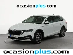 Blanco Usado 2023 Skoda Octavia Familiar | 29.082 € (Un poco caro)