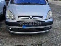 Gris / plata Usado 2004 Citroën Xsara Picasso Monovolumen | 850 € (Buen precio)