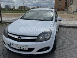Blanco Usado 2007 Opel Astra GTC Sport Berlina | 3500 € (Precio justo)