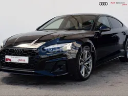 Negro Usado 2023 Audi A5 Sportback Ambiente Berlina | 42.254 € (Un poco caro)