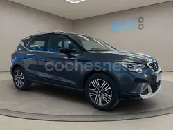 Gris / plata Usado 2023 Seat Arona Style SUV | 19.000 € (Precio justo)