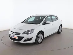 Blanco Usado 2014 Opel Astra Selective Utilitario | 9299 € (Un poco caro)