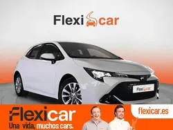 Blanco Usado 2024 Toyota Corolla Active Berlina | 24.990 € (Precio justo)