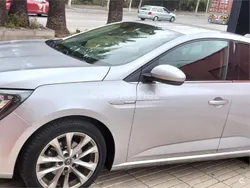 Gris / plata Usado 2020 Renault Mégane IV Business Berlina | 10.500 € (Buen precio)