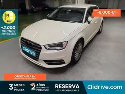 Blanco Usado 2013 Audi A3 Sportback Attraction Utilitario | 13.390 € (Precio justo)