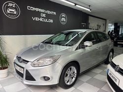 Gris / plata Usado 2011 Ford Focus Titanium Berlina | 5900 € (Precio justo)