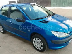 Azul Usado 2004 Peugeot 206 Berlina | 2450 € (Buen precio)