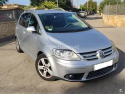 Gris / plata Usado 2009 VW Golf Plus Highline Monovolumen | 6300 €