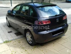 Negro Usado 2003 Seat Ibiza Sport Berlina | 2300 € (Precio justo)