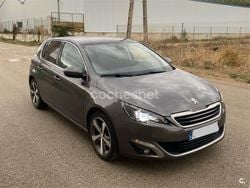 Gris / plata Usado 2017 Peugeot 308 Allure Berlina | 9100 € (Precio justo)