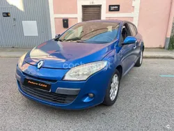Azul Usado 2010 Renault Mégane III Berlina | 4990 € (Buen precio)
