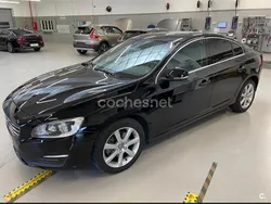 Negro Usado 2017 Volvo S60 Momentum Berlina | 15.200 € (Precio justo)