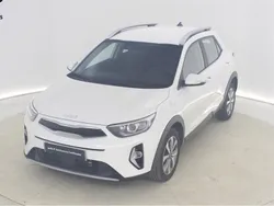 Blanco Usado 2024 Kia Stonic SUV | 19.992 € (Precio justo)