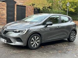 Gris / plata Usado 2024 Renault Clio V Equilibre Berlina | 15.000 € (Buen precio)