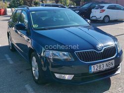 Azul Usado 2015 Skoda Octavia Elegance Familiar | 9450 € (Caro)