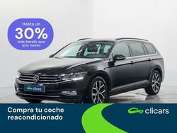 Negro Usado 2022 VW Passat Executive Familiar | 21.990 € (Un poco caro)