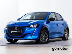 Azul Usado 2023 Peugeot e-208 Allure Utilitario | 32.990 €
